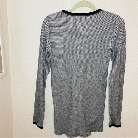 Goodfellow &Co Long Sleeve Microthermal Shirt Size: Medium(Tall) - Picture 2 of 5